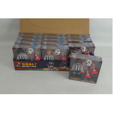 JUGADOR DE FUTBOL CON ACCESORIOS 8CM 740-0011