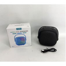 PARLANTE USB LUCES LED BT 12X12cm 5037