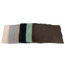 ALFOMBRA POLIESTER PELO LARGO COLORES SURTIDOS 40X60cm  13174